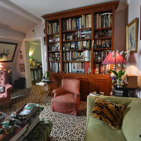 Louvre Rivoli Apartment